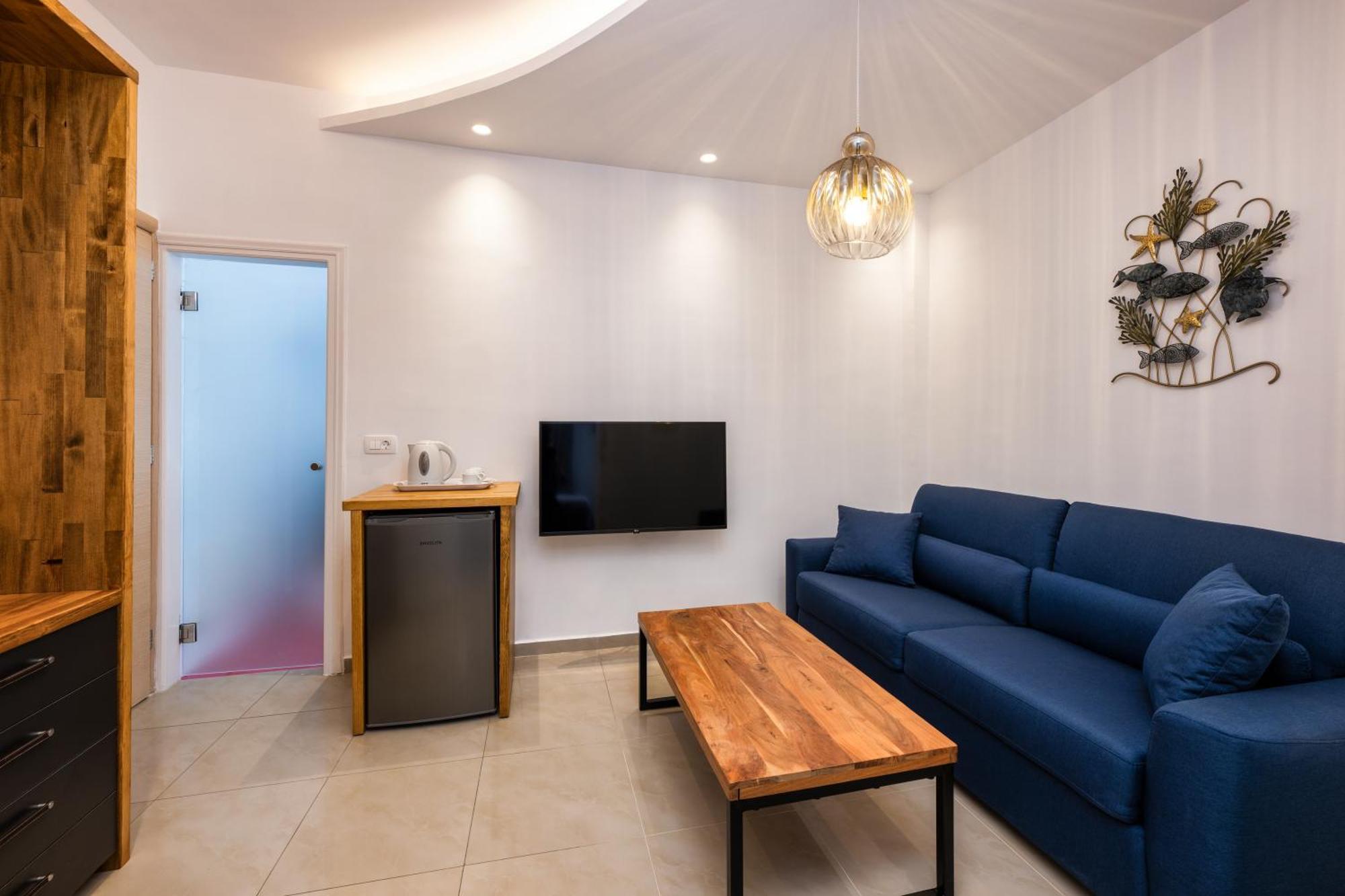 Alizea Villas & Suites Fira  Pokoj fotografie